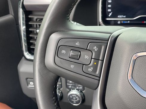 Used 2025 GMC Sierra 2500 Denali Ultimate image 27