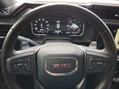 Used 2023 GMC Sierra 1500 AT4 w/ AT4 Preferred Package image 19