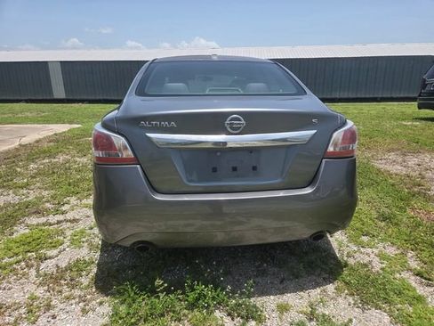Used 2015 Nissan Altima 2.5 S w/ Power Driver Seat Package FWD image 3