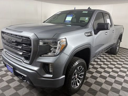 Used 2020 GMC Sierra 1500 Elevation w/ Elevation Value Package image 3