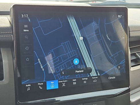 Used 2022 Ford Expedition XLT image 23