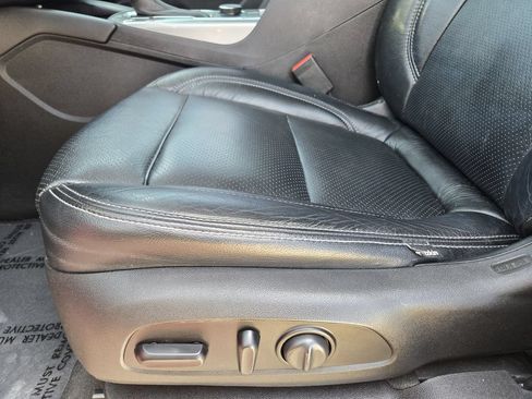 Used 2020 Chevrolet Blazer LT FWD image 25