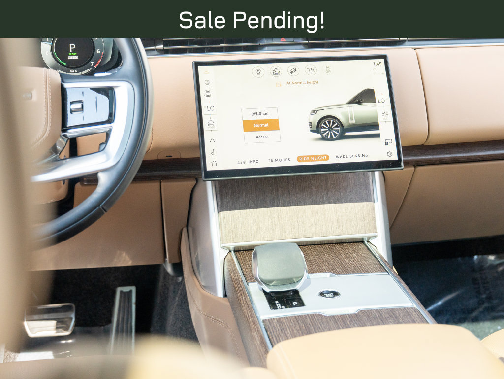 Certified 2025 Land Rover Range Rover SE AWD/4WD image 21