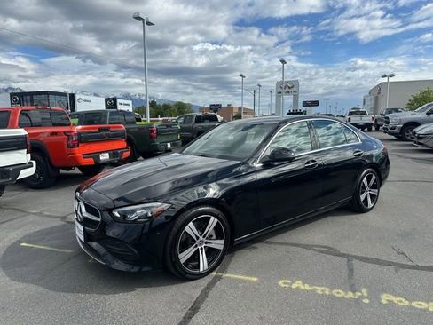 Used 2025 Mercedes-Benz C 300 4MATIC Sedan image 5