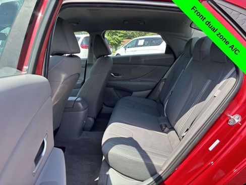 Used 2024 Hyundai Elantra SEL FWD image 24