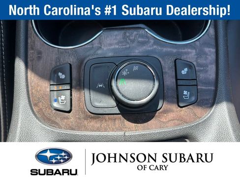 Used 2021 GMC Acadia Denali w/ Denali Technology Package FWD image 16