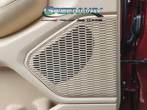 Used 2024 Jeep Grand Cherokee L Limited RWD image 16