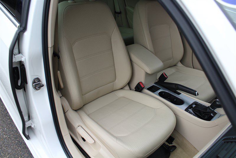 Used 2013 Volkswagen Passat 2.5 SE FWD image 22