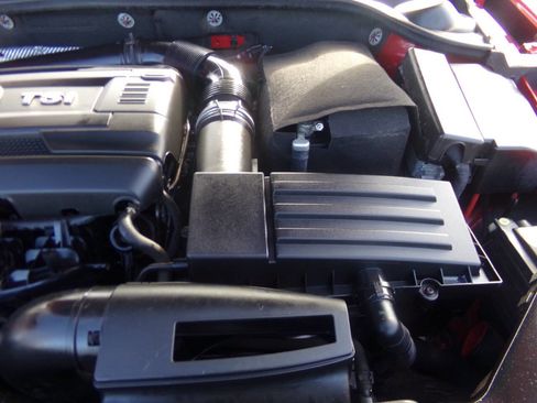 Used 2016 Volkswagen Jetta Sport w/ Lighting Package image 37