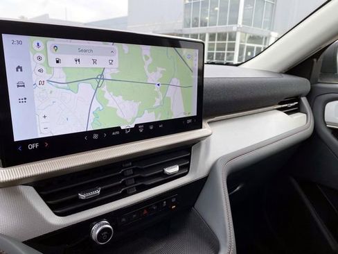 Used 2026 Ford Explorer Active image 32