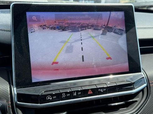 Used 2024 Jeep Compass Trailhawk image 17