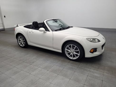 Used 2015 MAZDA MX-5 Miata Sport image 11