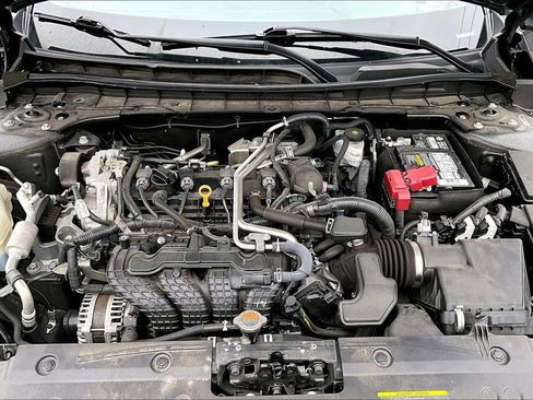 Used 2024 Nissan Altima 2.5 SV image 27