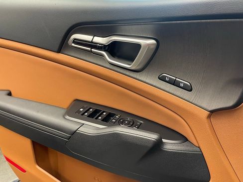 New 2026 Kia Sportage X-Line w/ X-Line Technology Package AWD/4WD image 19