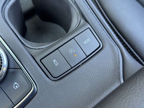 Used 2020 Cadillac XT4 Premium Luxury w/ Cold Weather Package image 32