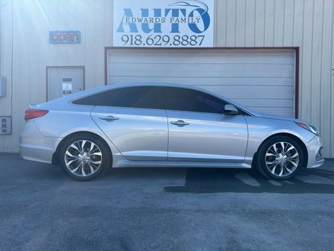 Used 2015 Hyundai Sonata Limited 2.0T image 11