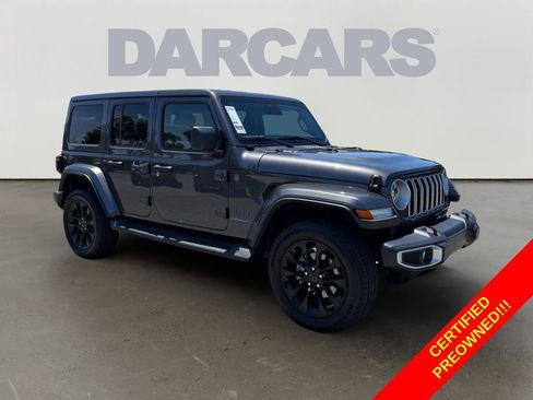 Used 2025 Jeep Wrangler Unlimited Sahara AWD/4WD image 1
