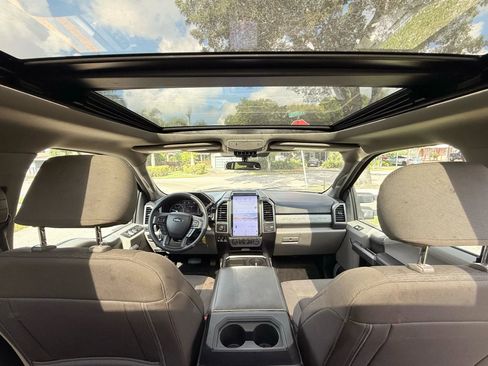 Used 2022 Ford F350 XLT w/ XLT Premium Package image 16