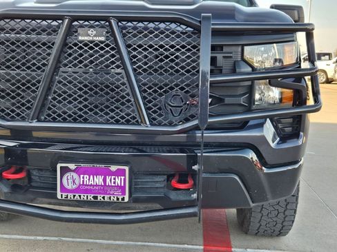 Used 2022 Chevrolet Silverado 1500 Custom Trail Boss image 6