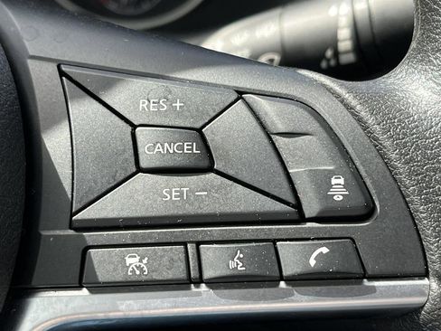 Used 2024 Nissan Sentra SV image 24