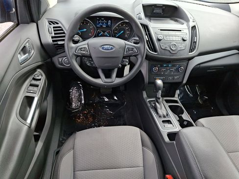 Used 2017 Ford Escape SE w/ SE Cold Weather Package AWD/4WD image 11