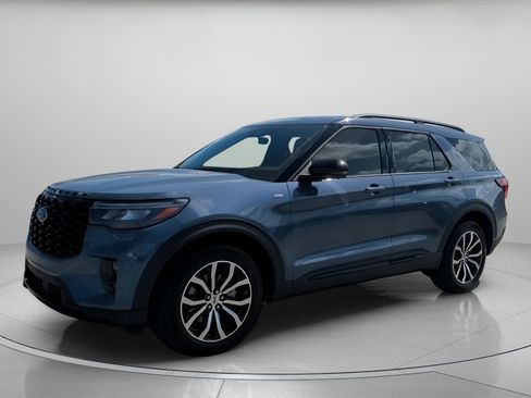 New 2026 Ford Explorer ST-Line image 9