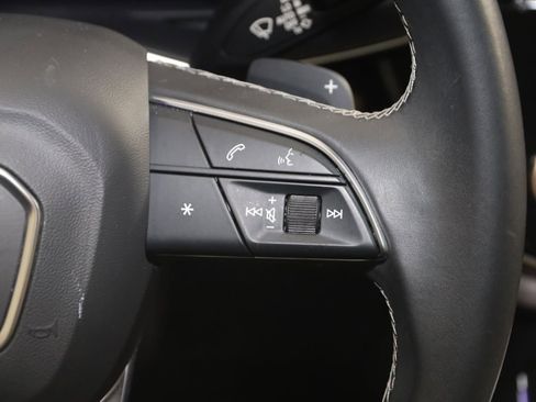 Used 2021 Audi Q8 Prestige w/ Prestige Package image 38