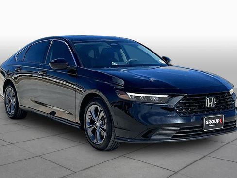 Used 2023 Honda Accord EX image 3