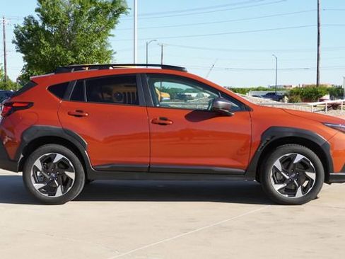 Used 2024 Subaru Crosstrek 2.5i Limited AWD/4WD image 10