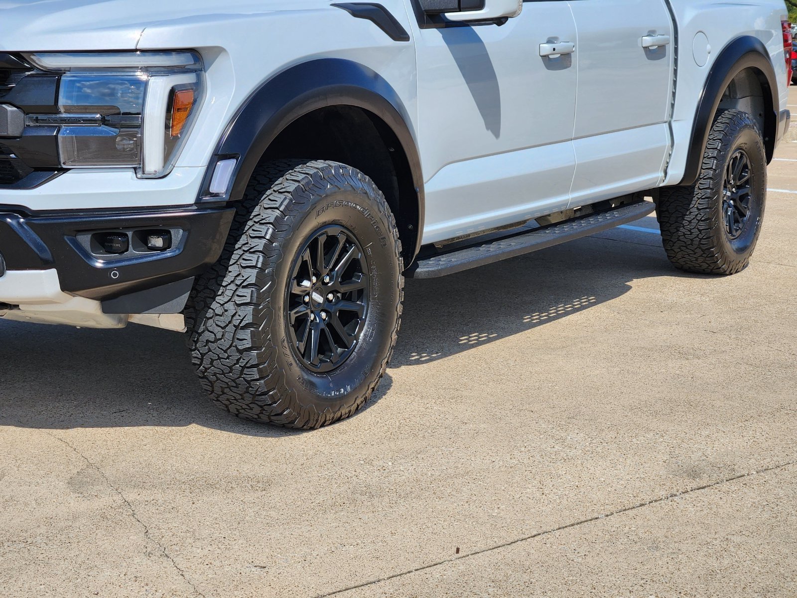 Used 2025 Ford F150 Raptor AWD/4WD image 12