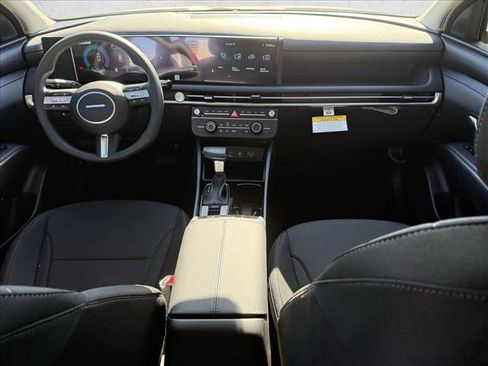 New 2026 Hyundai Tucson SE image 11