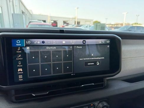 Used 2025 Jeep Gladiator Sport AWD/4WD image 14