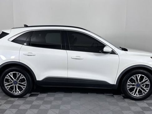 Used 2020 Ford Escape SEL image 9