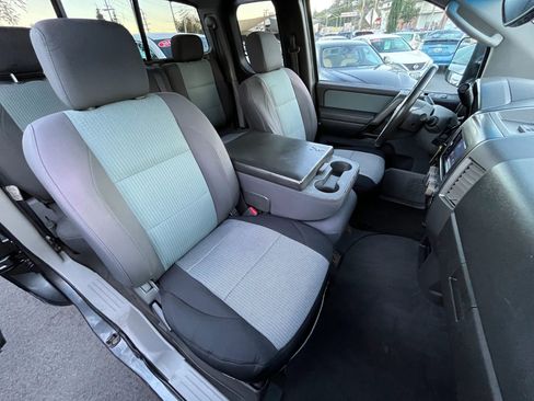 Used 2004 Nissan Titan SE w/ (Bed) Utility Bed Pkg image 16