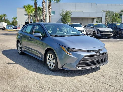 New 2026 Toyota Corolla LE FWD image 3