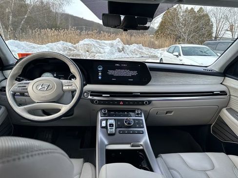 Used 2023 Hyundai Palisade Calligraphy image 12