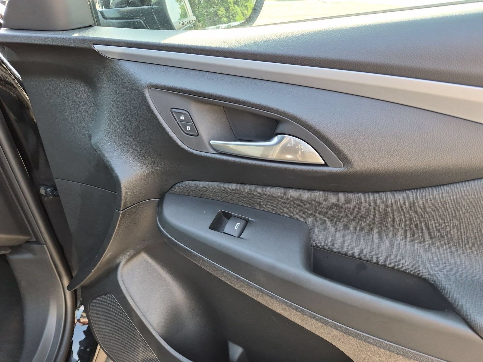 Used 2025 Buick Envista Preferred w/ Convenience II Package FWD image 26