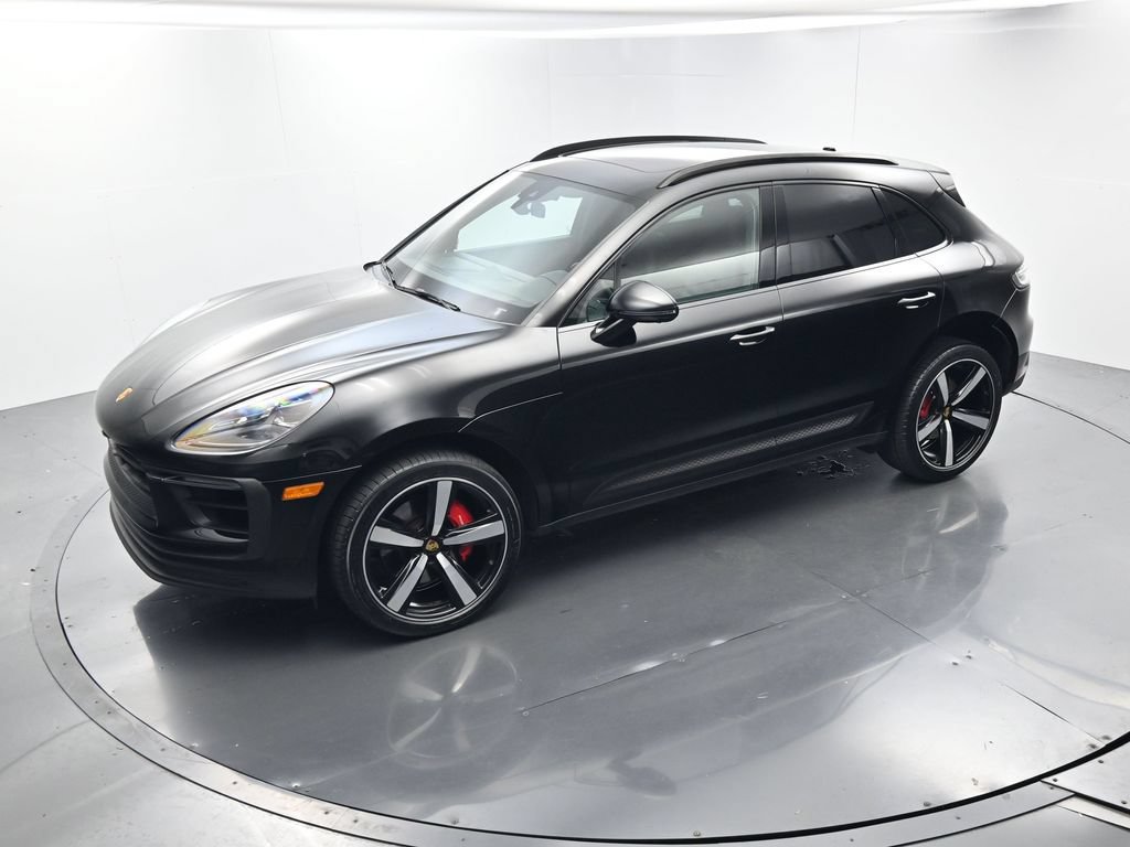 Certified 2023 Porsche Macan S AWD/4WD image 34