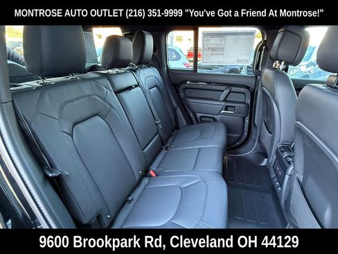 New 2025 Land Rover Defender 110 X-Dynamic SE image 14