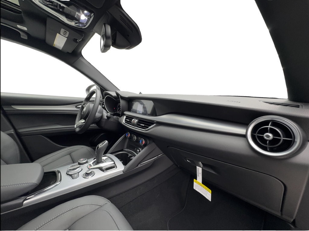 New 2026 Alfa Romeo Stelvio Sprint AWD/4WD image 37