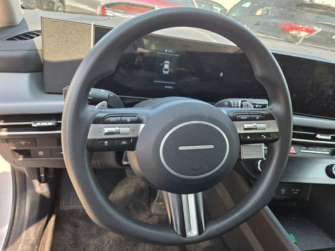 Used 2025 Hyundai Sonata SEL FWD image 8