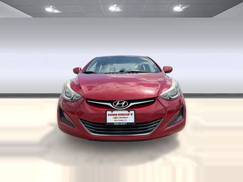 Used 2015 Hyundai Elantra SE image 5