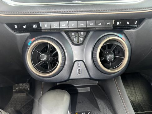 Certified 2024 Chevrolet Blazer Premier w/ Driver Confidence II Package image 19