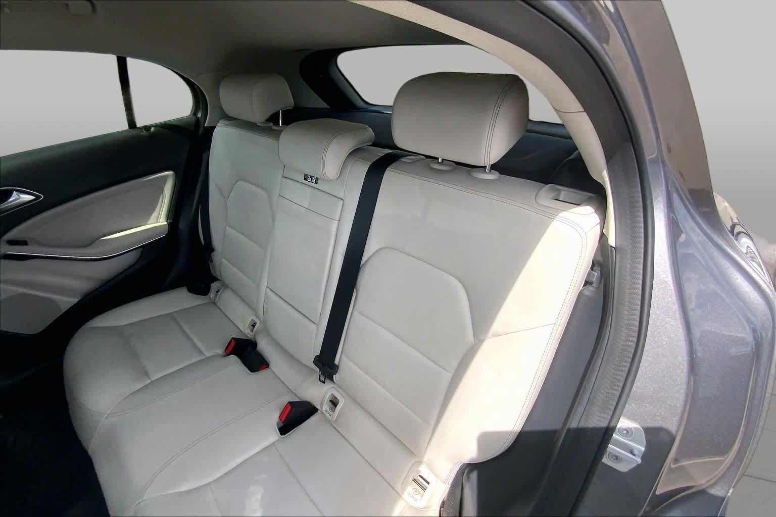 Used 2016 Mercedes-Benz GLA 250 image 20