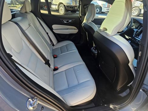 Certified 2024 Volvo V60 B5 Cross Country Ultimate image 10