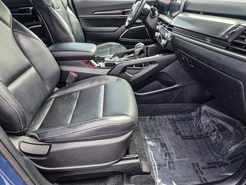 Used 2025 Kia Telluride S image 42