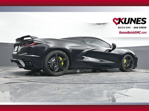 Used 2020 Chevrolet Corvette Stingray Preferred Conv w/ 2LT Preferred Equipment Group RWD image 43