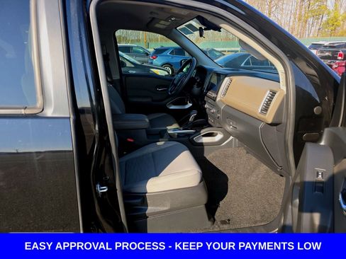 Used 2022 Nissan Frontier SV w/ Technology Package image 10