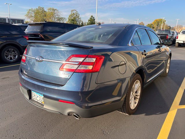 Used 2016 Ford Taurus SEL FWD image 2