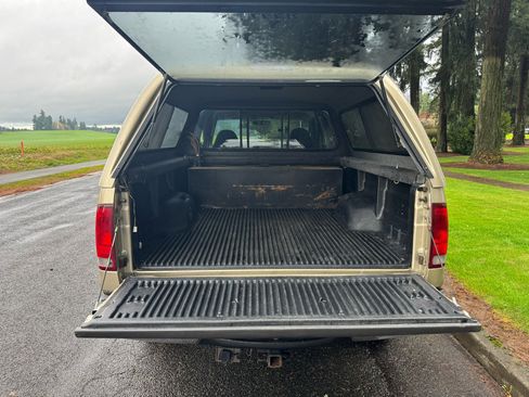 Used 2000 Ford F350 XLT image 39